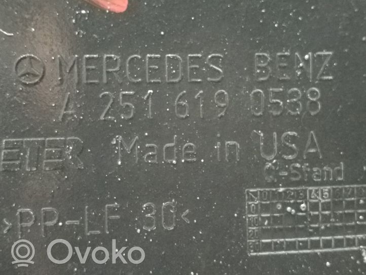 Mercedes-Benz R W251 Alustan takasuoja välipohja A2516190538