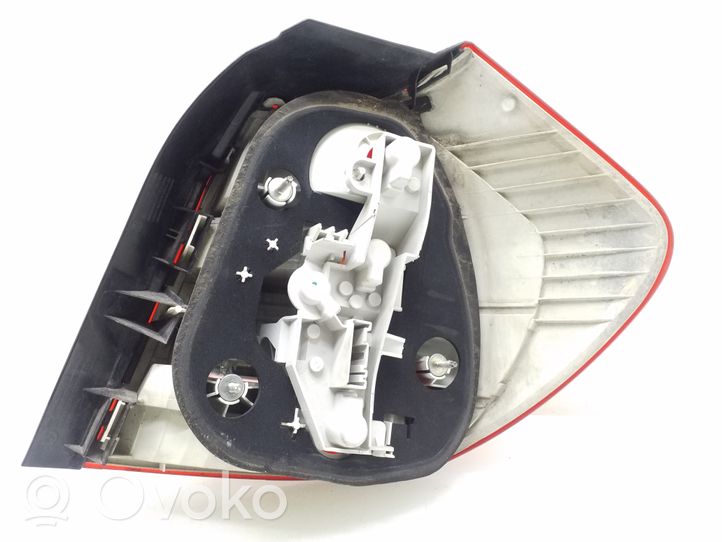 BMW 1 E81 E87 Luci posteriori 716485505