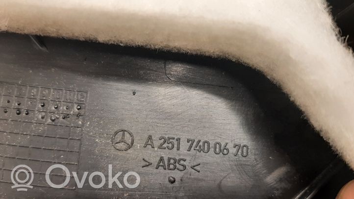 Mercedes-Benz R W251 Takaluukun alaosan verhoilusarja A2517400770