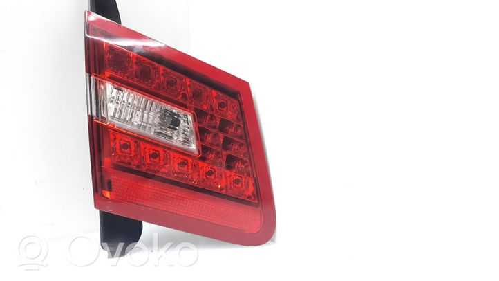 Mercedes-Benz E C207 W207 Luci posteriori del portellone del bagagliaio A2078200364