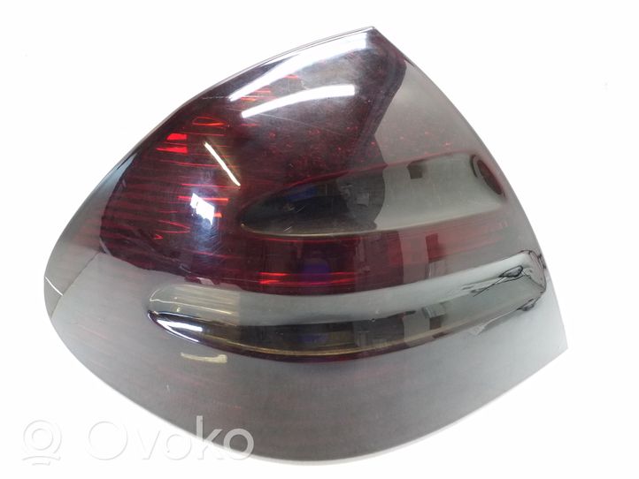 Mercedes-Benz E W211 Luci posteriori A2118200564