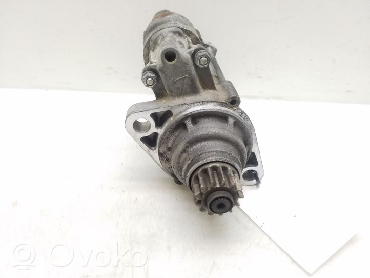 Volkswagen Touran III Starter motor 02M911024B