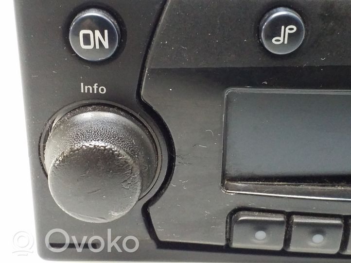 KIA Sorento Radio/CD/DVD/GPS-pääyksikkö BE7823