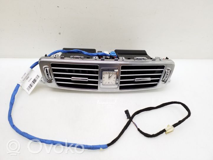 Mercedes-Benz CLS C218 X218 Griglia di ventilazione centrale cruscotto A2188300754