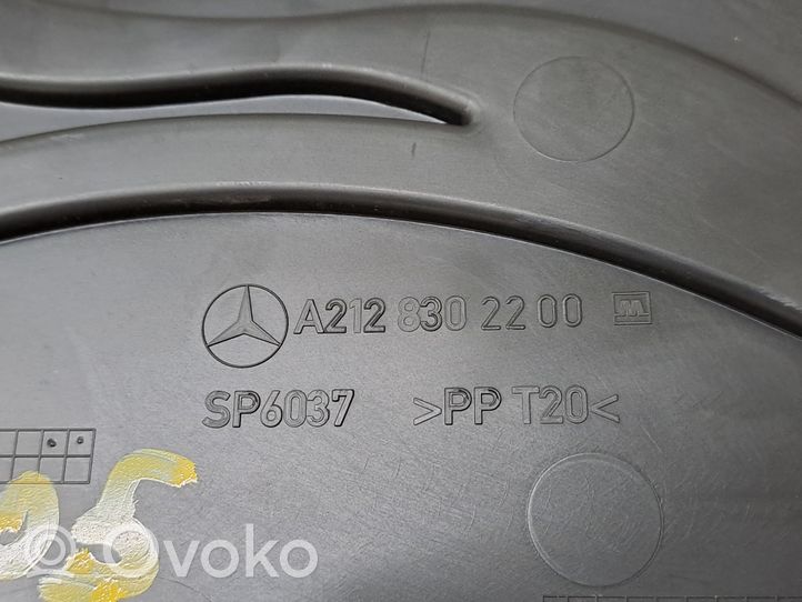 Mercedes-Benz CLS C218 X218 Ohjaamon sisäilman ilmakanava A2128302200