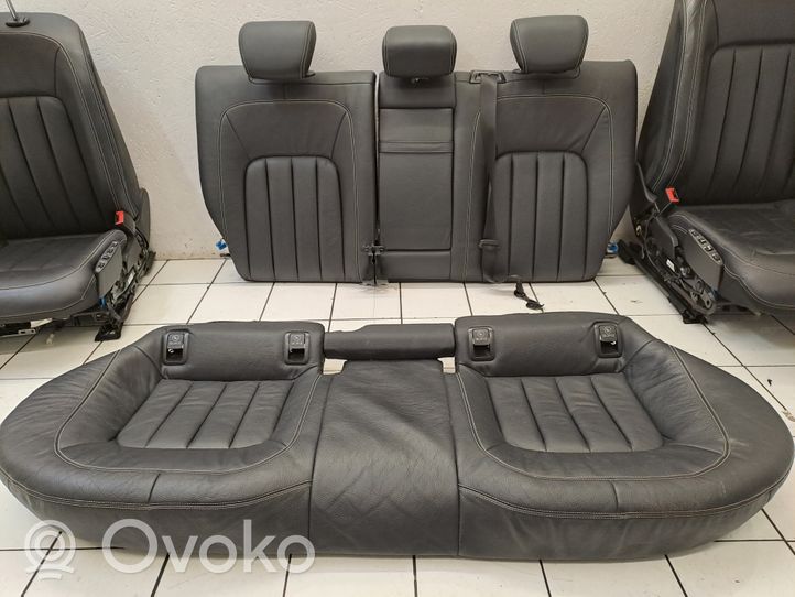 Mercedes-Benz CLS C218 X218 Salono komplektas 2128603502