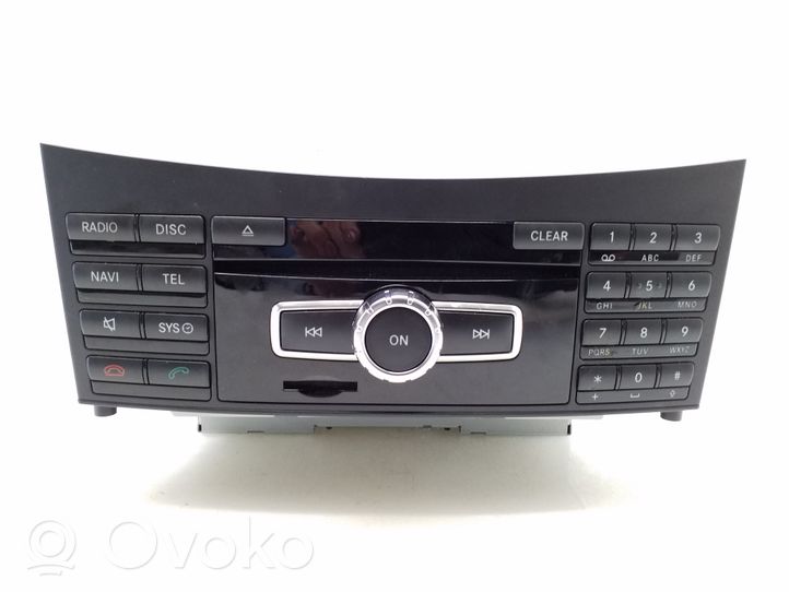 Mercedes-Benz CLS C218 X218 Panel / Radioodtwarzacz CD/DVD/GPS A2129003917