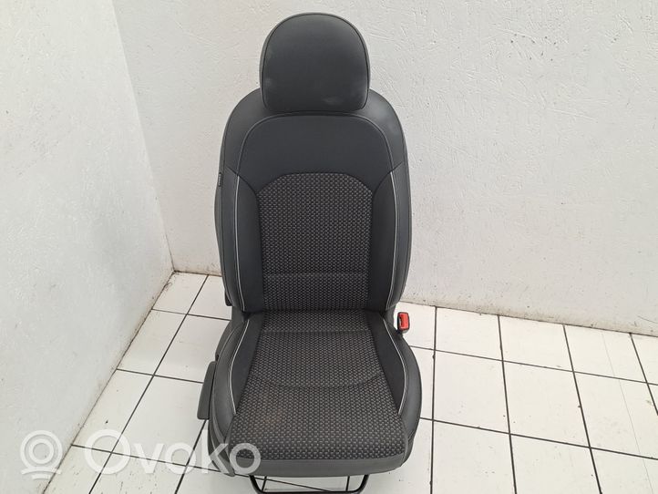 KIA Ceed Sėdynių komplektas 3453475