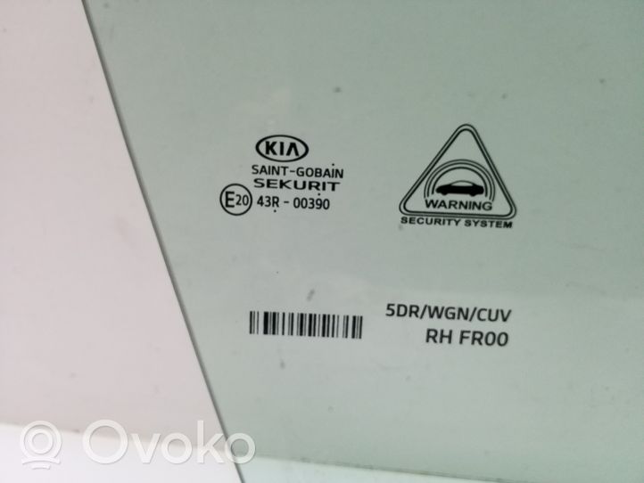 KIA Ceed priekšējo durvju stikls (četrdurvju mašīnai) 