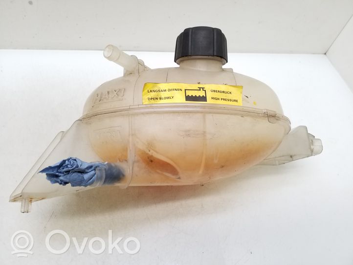 Opel Movano B Vase d'expansion / réservoir de liquide de refroidissement 217100015