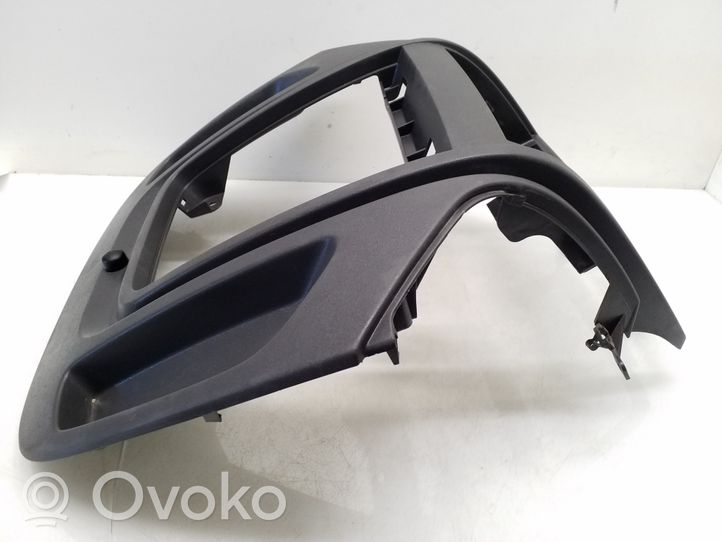 Citroen Jumper Panelės apdailos skydas (centrinis) 1310002070