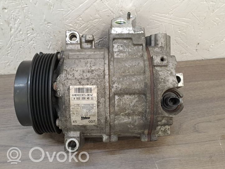 Mercedes-Benz C W204 Ilmastointilaitteen kompressorin pumppu (A/C) A0022304511