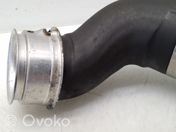 Mercedes-Benz C W204 Engine coolant pipe/hose A2045012682