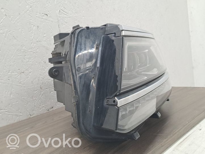 Volkswagen Tiguan Lampa przednia 5NB941081A