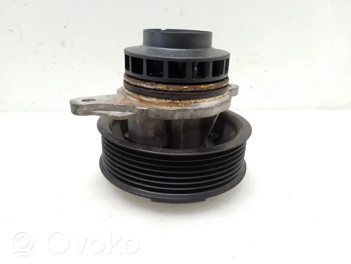 Mercedes-Benz Vito Viano W447 Pompe de circulation d'eau 210511238R