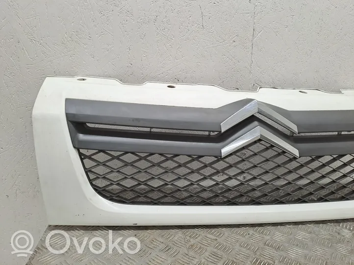 Citroen Jumper Front bumper upper radiator grill 1308069070