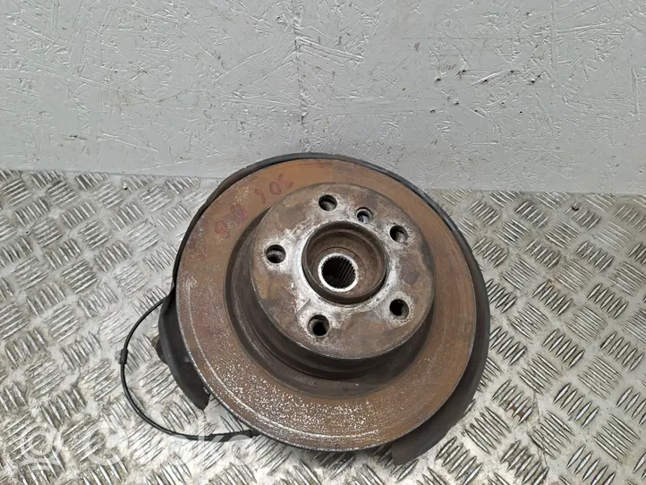 BMW 1 F20 F21 Rear wheel hub 679224003