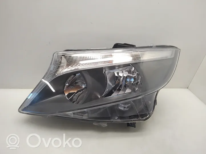 Mercedes-Benz Vito Viano W447 Lampa przednia 01000201