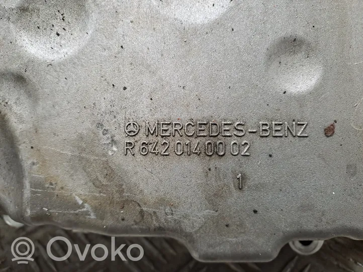 Mercedes-Benz E W211 Öljypohja R6420140002