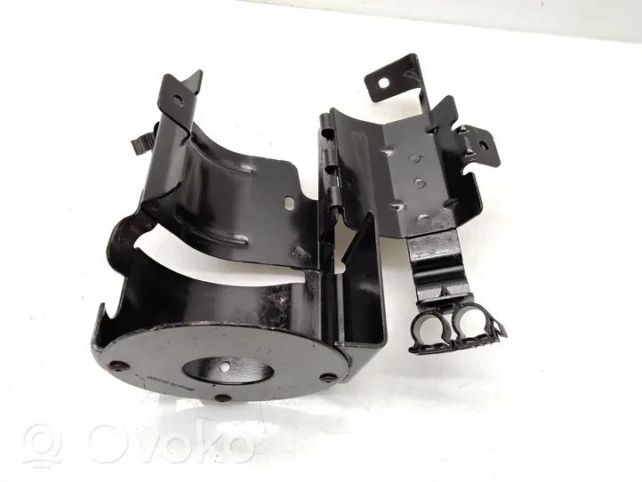 Mercedes-Benz Vito Viano W447 Supporto di montaggio del filtro dell’olio A4474701300