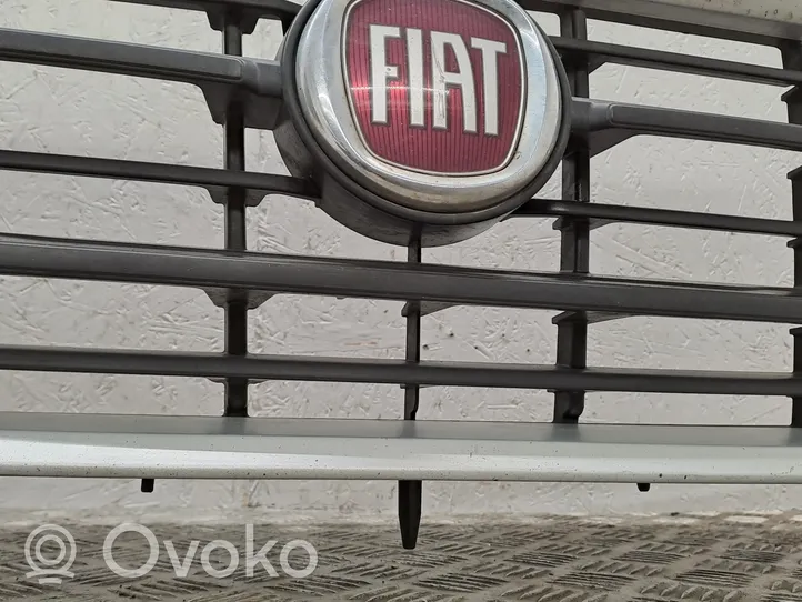 Fiat Ducato Maskownica / Grill / Atrapa górna chłodnicy 1314846070