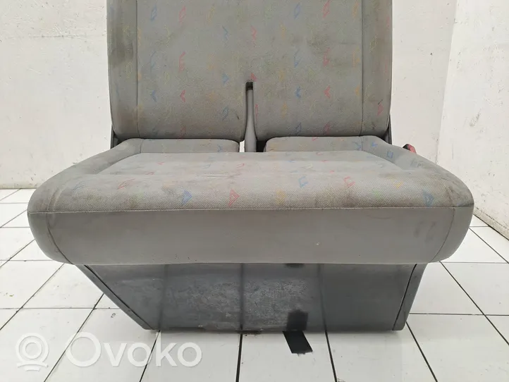 Volkswagen Transporter - Caravelle T5 Front double seat 7H0881303F