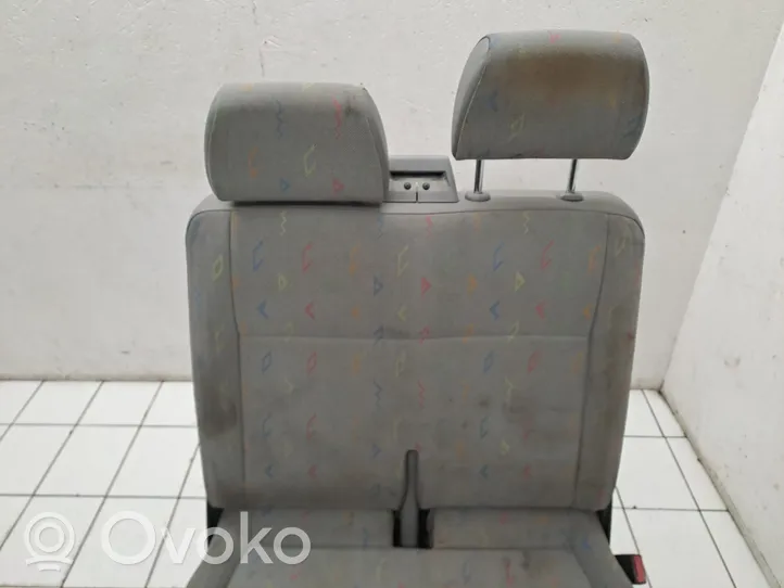 Volkswagen Transporter - Caravelle T5 Front double seat 7H0881303F