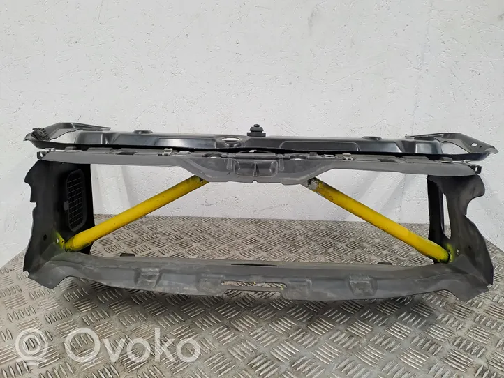 BMW 3 F30 F35 F31 Viršutinė dalis radiatorių panelės (televizoriaus) 7255413