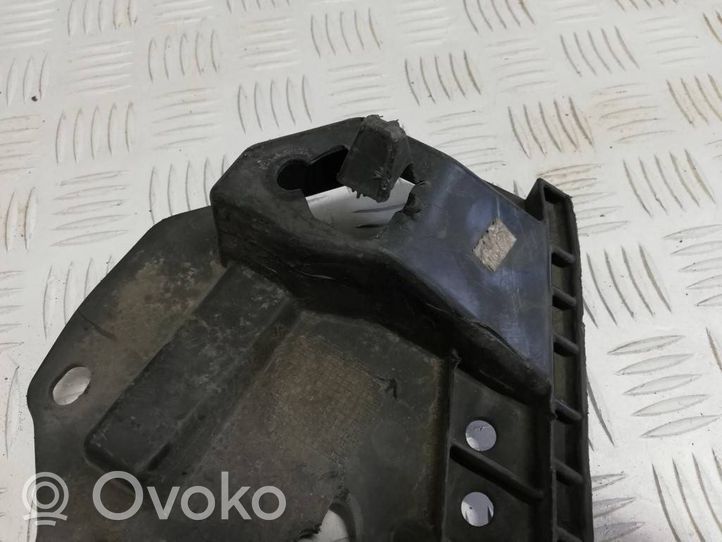 Toyota Yaris Osłona pod zderzak przedni / Absorber 526180D030