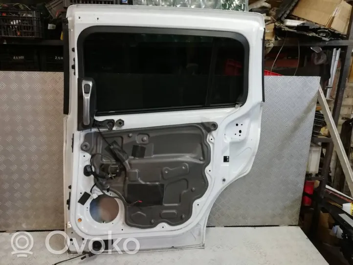 Ford Grand C-MAX Side sliding door 