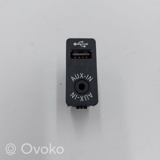 Mini One - Cooper F56 F55 Connecteur/prise USB 84109229246