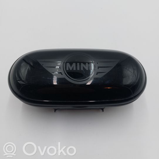 9807914 Mini Cooper Countryman R60 Brillenfach, 30.00 € | RRR