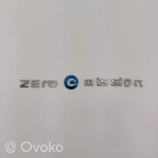 Nissan Leaf II (ZE1) Letras de modelo de la puerta de carga 