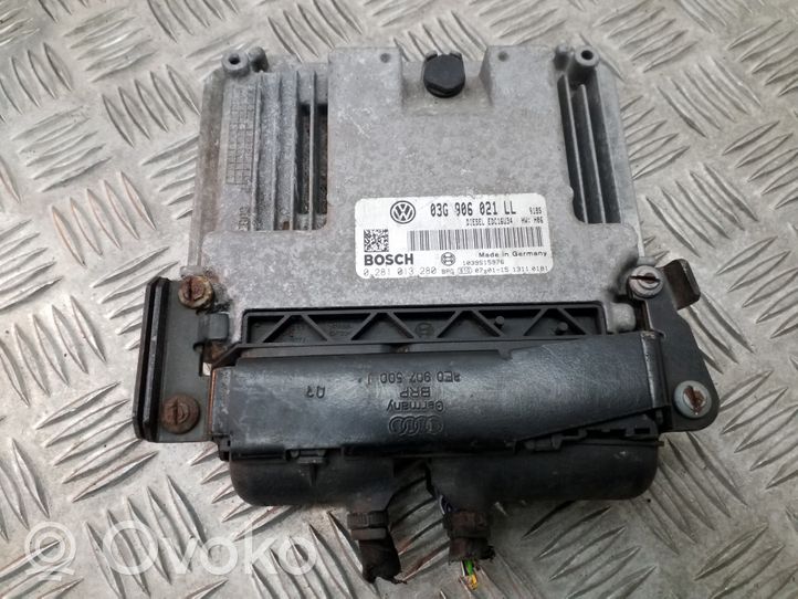 Seat Leon (1P) Centralina/modulo motore ECU 03G906021LL