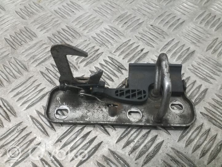 Volkswagen Golf V Anello/gancio chiusura/serratura del vano motore/cofano 1K0823480