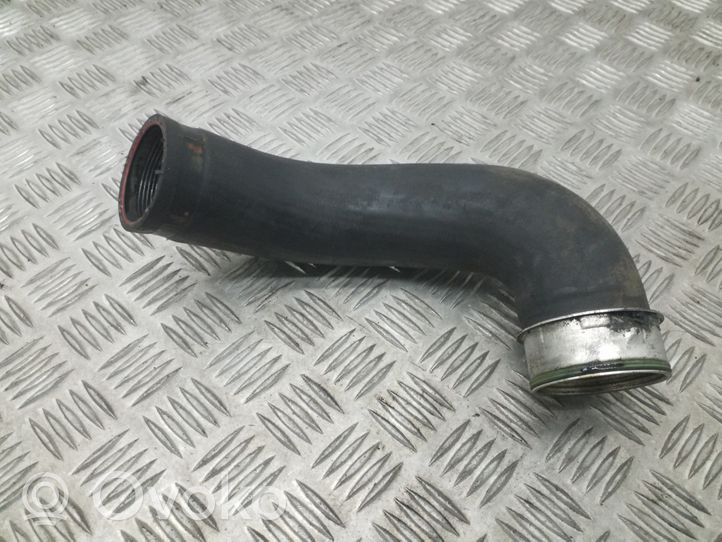 Volkswagen Tiguan Tube d'admission de tuyau de refroidisseur intermédiaire 5N0145832G