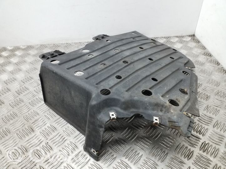 Seat Leon (5F) Protector/cubierta de la carrocería inferior trasera 5F9825102A