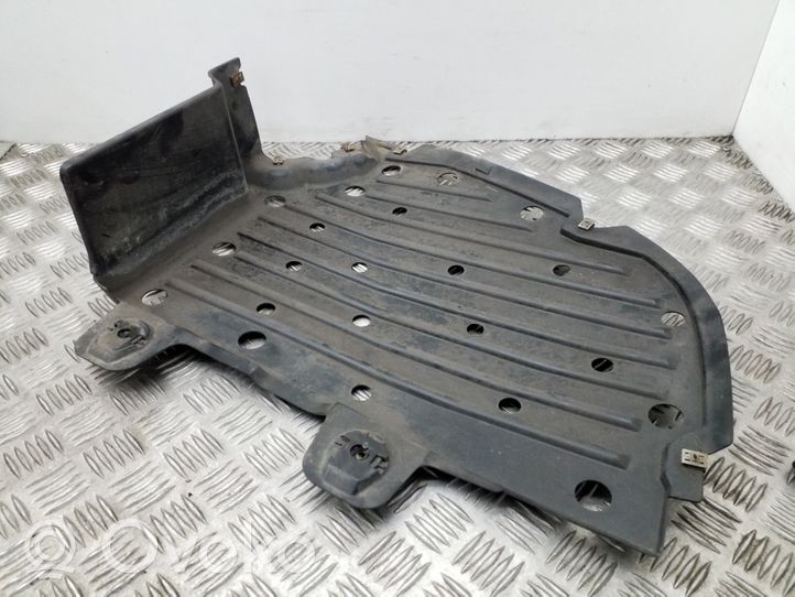 Seat Leon (5F) Protector/cubierta de la carrocería inferior trasera 5F9825102A