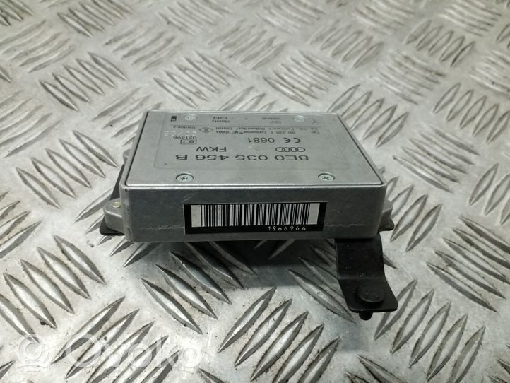 Audi A6 S6 C6 4F Antenos stiprintuvas 8E0035456B