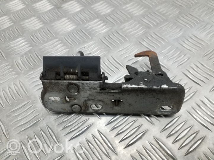 Volkswagen Golf VI Engine bonnet/hood lock/latch loop/hook 1C0823480