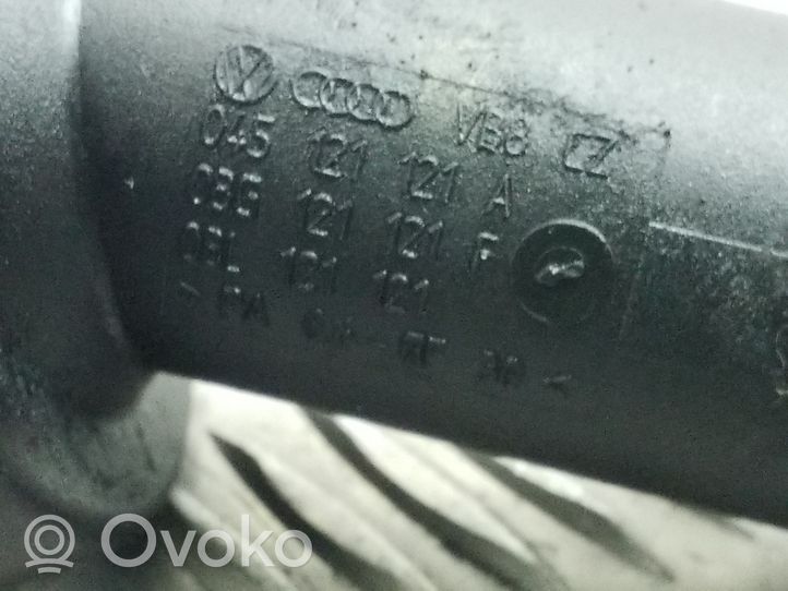 Skoda Superb B6 (3T) Obudowa termostatu 045121121A