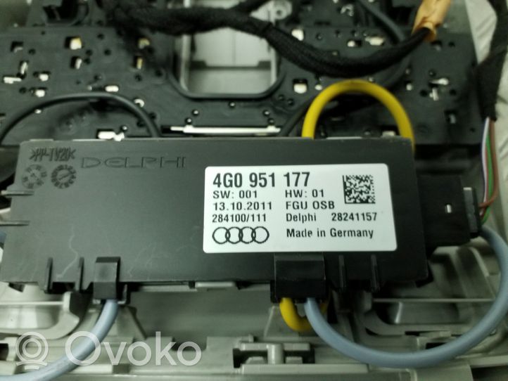 Audi A6 S6 C7 4G Etuistuimen valo 4G0947135