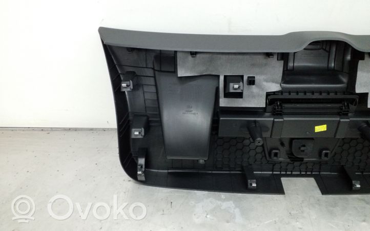 Volkswagen Polo VI AW Poszycie klapy tylnej bagażnika i inne elementy 2G6867601C