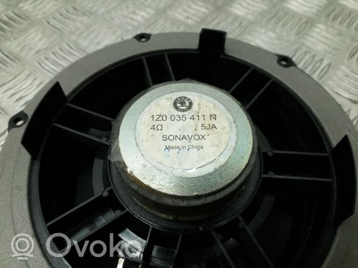 Skoda Octavia Mk2 (1Z) Haut-parleur de porte avant 1Z0035411N
