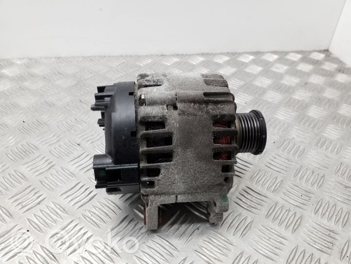 Volkswagen PASSAT B8 Generatore/alternatore 03L903023L