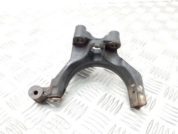 Volkswagen PASSAT B8 EGR valve cooler bracket 04L425