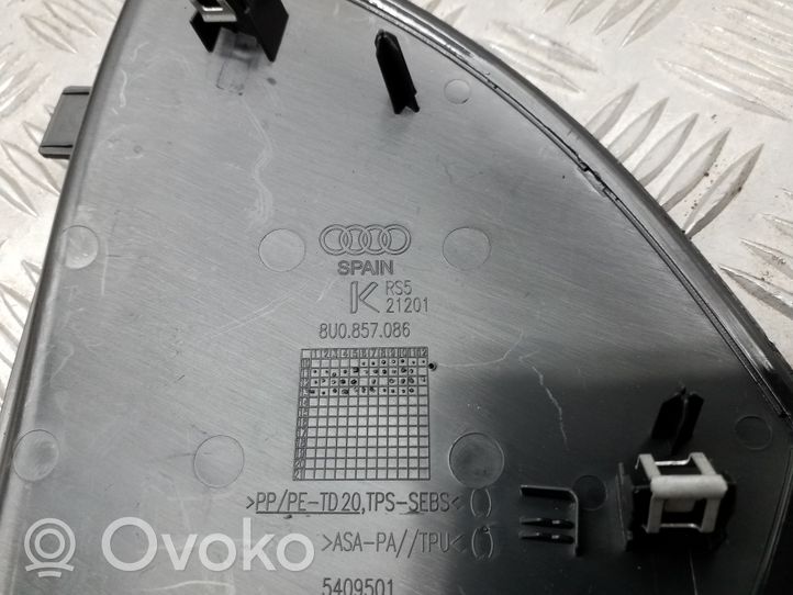 Audi Q3 8U Kojelaudan sivupäätyverhoilu 8U0857086