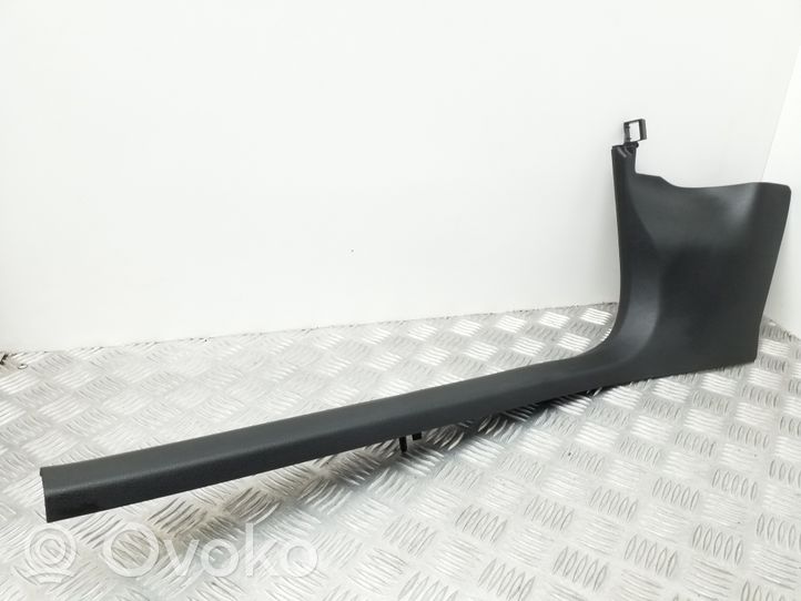 Seat Exeo (3R) Etuoven kynnyksen suojalista 8E0867271