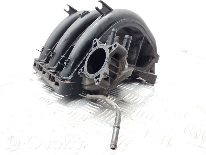 Volkswagen Fox Collettore di aspirazione 03D129766L