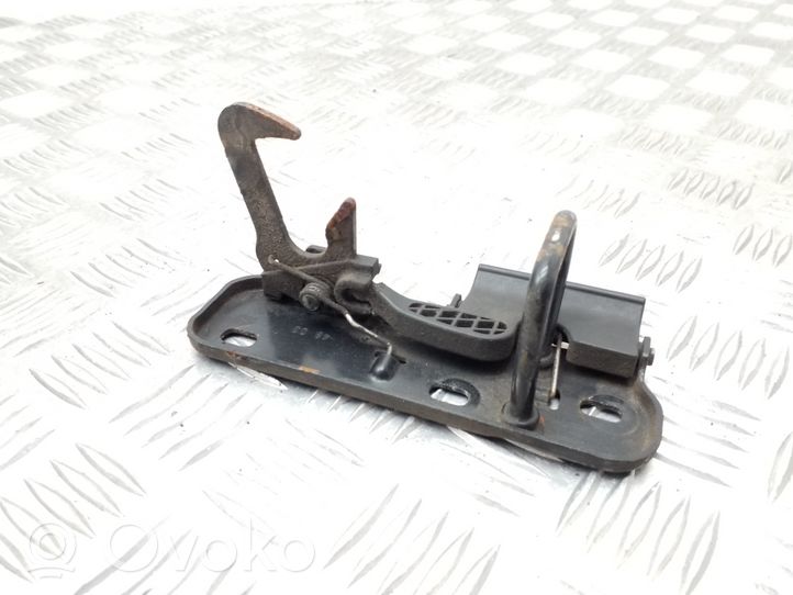 Volkswagen Golf V Anello/gancio chiusura/serratura del vano motore/cofano 1K0823480